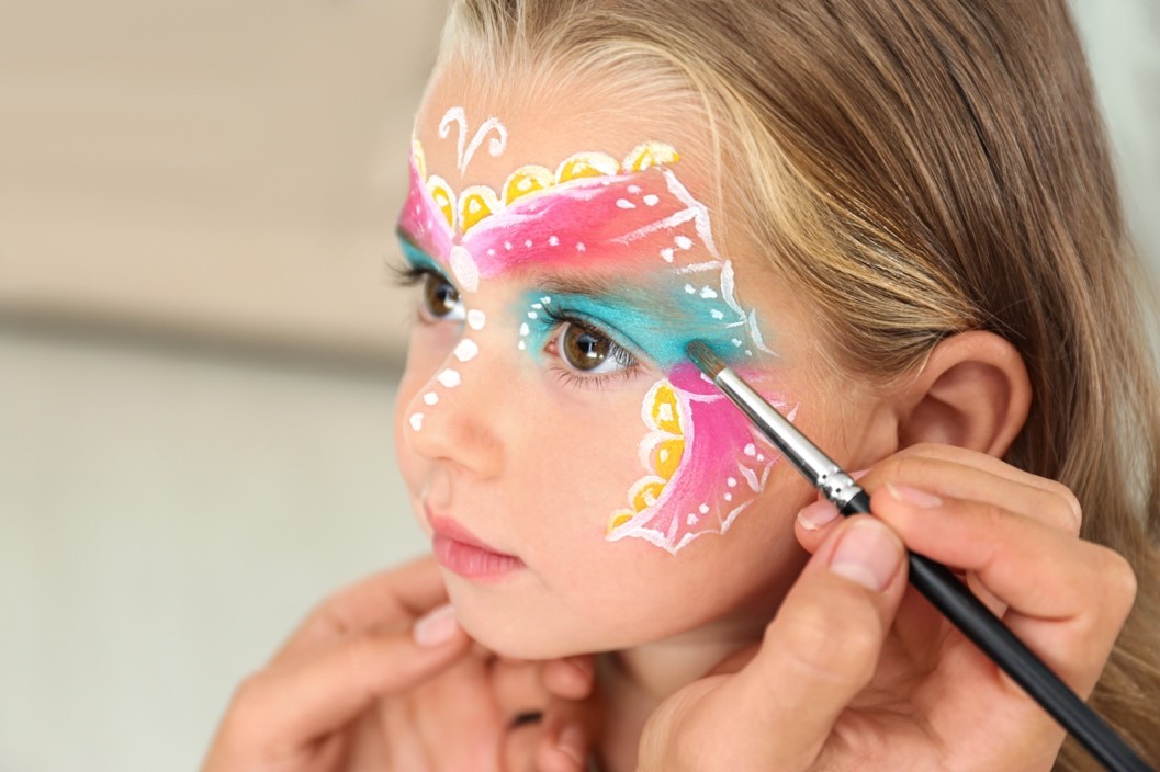 Mardi Gras : attention au maquillage pour enfant ! 