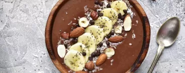 Un smoothie bowl au chocolat Côte d’Or®