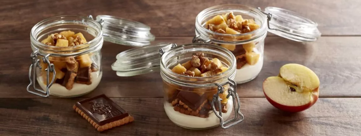 Trifles individuels pommes, cannelle, noix avec Petit Écolier